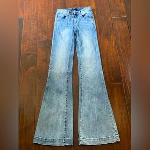 CC Carissa Classic Light Wash Jean